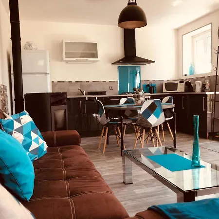 Les De Chauvet Apartment