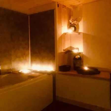 Les De Chauvet Apartment