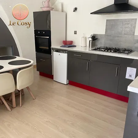 Les De Chauvet Apartment